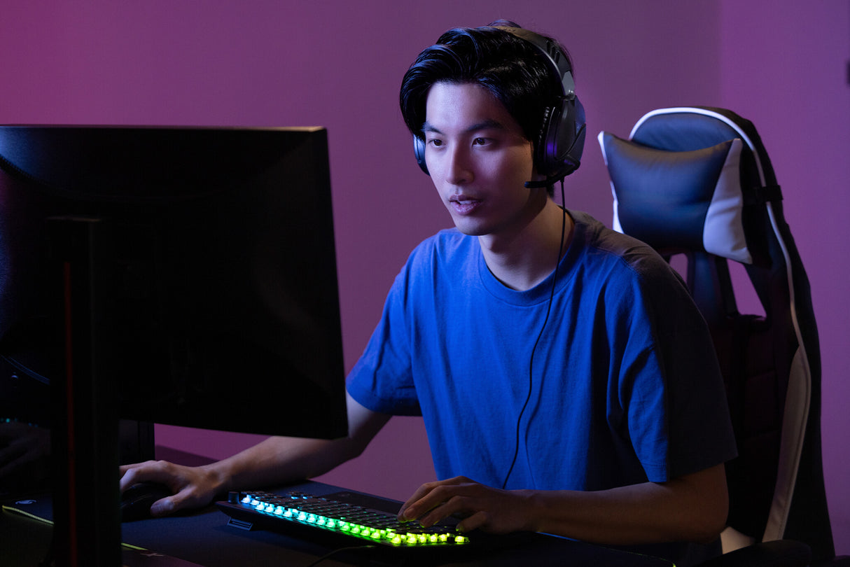 Turtle Beach Recon 70 Wired Multiplatform Gaming Headset for PC, PS5, PS4, Xbox Series X or S, Xbox One and Mobile with 3.5mm Wired Connection, Flip-to-Mute Mic, 40mm Speakers, Lightweight Design