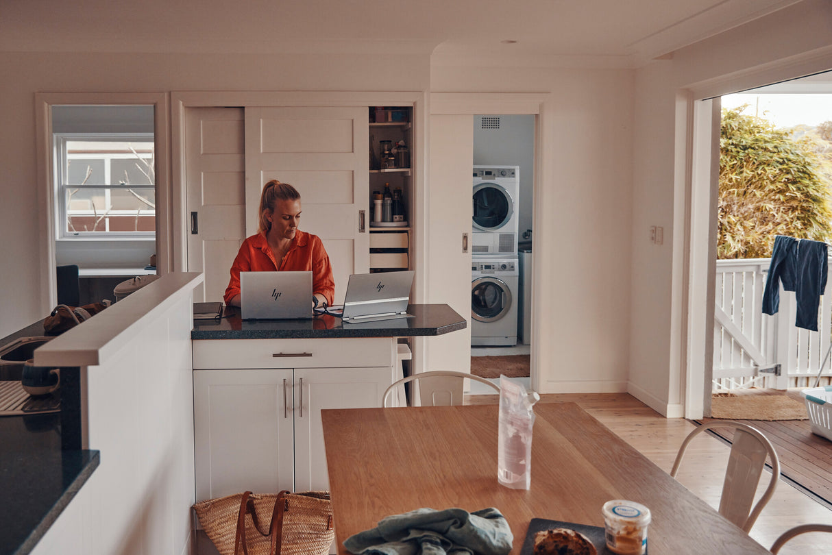 HP Elite x360 830 G10 Intel® Core™ i5 i5-1335U Hybrid (2-in-1) 33.8 cm (13.3") Touchscreen WUXGA 16 GB LPDDR5-SDRAM 512 GB SSD Wi-Fi 6E (802.11ax) Windows 11 Pro Silver