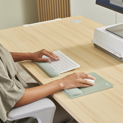Fellowes Keyboard Wrist Rest Breyta Compact Keyboard Wrist Support with Antibacterial Protection Ergonomic Wrist Support Sage