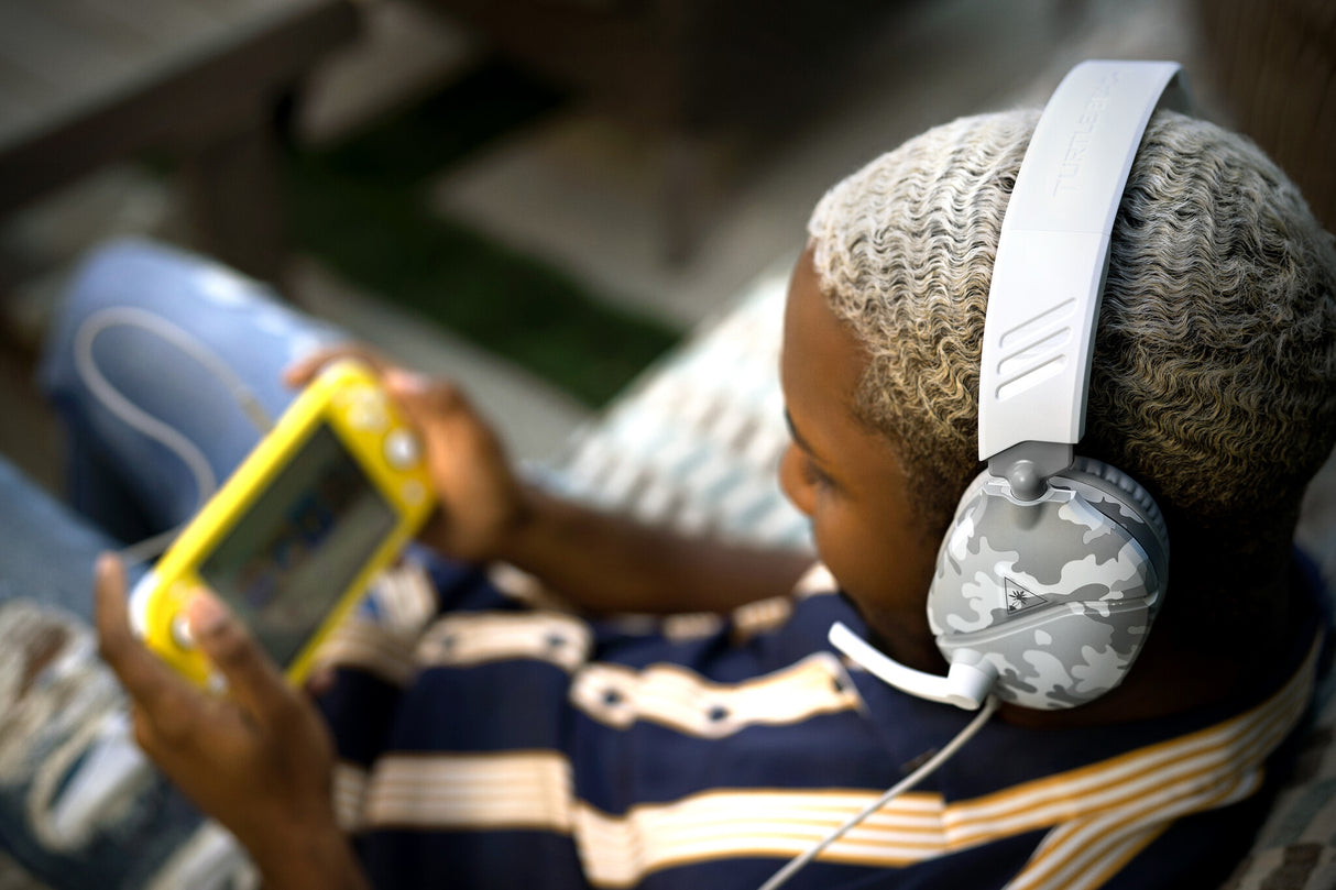 Turtle Beach Recon 70 Camo White Wired Multiplatform Gaming Headset for PS5, PS4, Xbox Series X or S, Xbox One and Mobile with 3.5mm Wired Connection, Flip-to-Mute Mic, 40mm Speakers