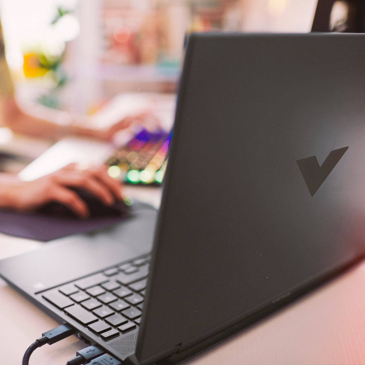 HP Victus Gaming Victus 15-fb2006na AMD Ryzen™ 7 8845HS Laptop 39.6 cm (15.6") Full HD 16 GB DDR5-SDRAM 512 GB SSD NVIDIA GeForce RTX 4060 Wi-Fi 6E (802.11ax) Windows 11 Home Black