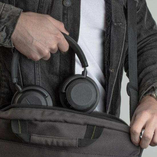 Lindy BNX-100XT Wireless Hybrid Noise Cancelling Headphones with aptX