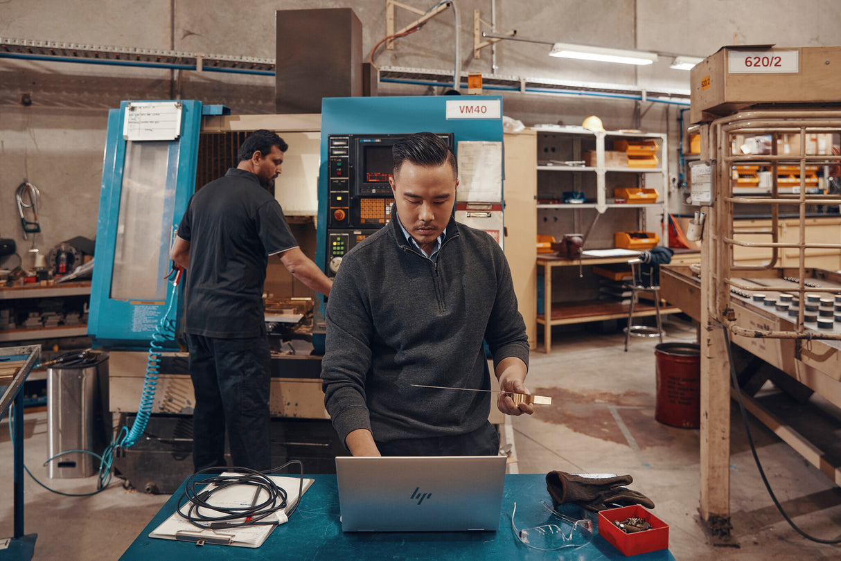 HP Elite x360 830 G10 Intel® Core™ i5 i5-1335U Hybrid (2-in-1) 33.8 cm (13.3") Touchscreen WUXGA 16 GB LPDDR5-SDRAM 512 GB SSD Wi-Fi 6E (802.11ax) Windows 11 Pro Silver