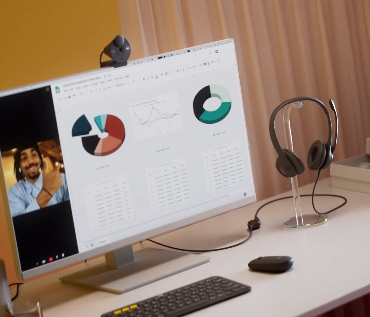 Auriculares USB Logitech H390 con micrófono con cancelación de ruido