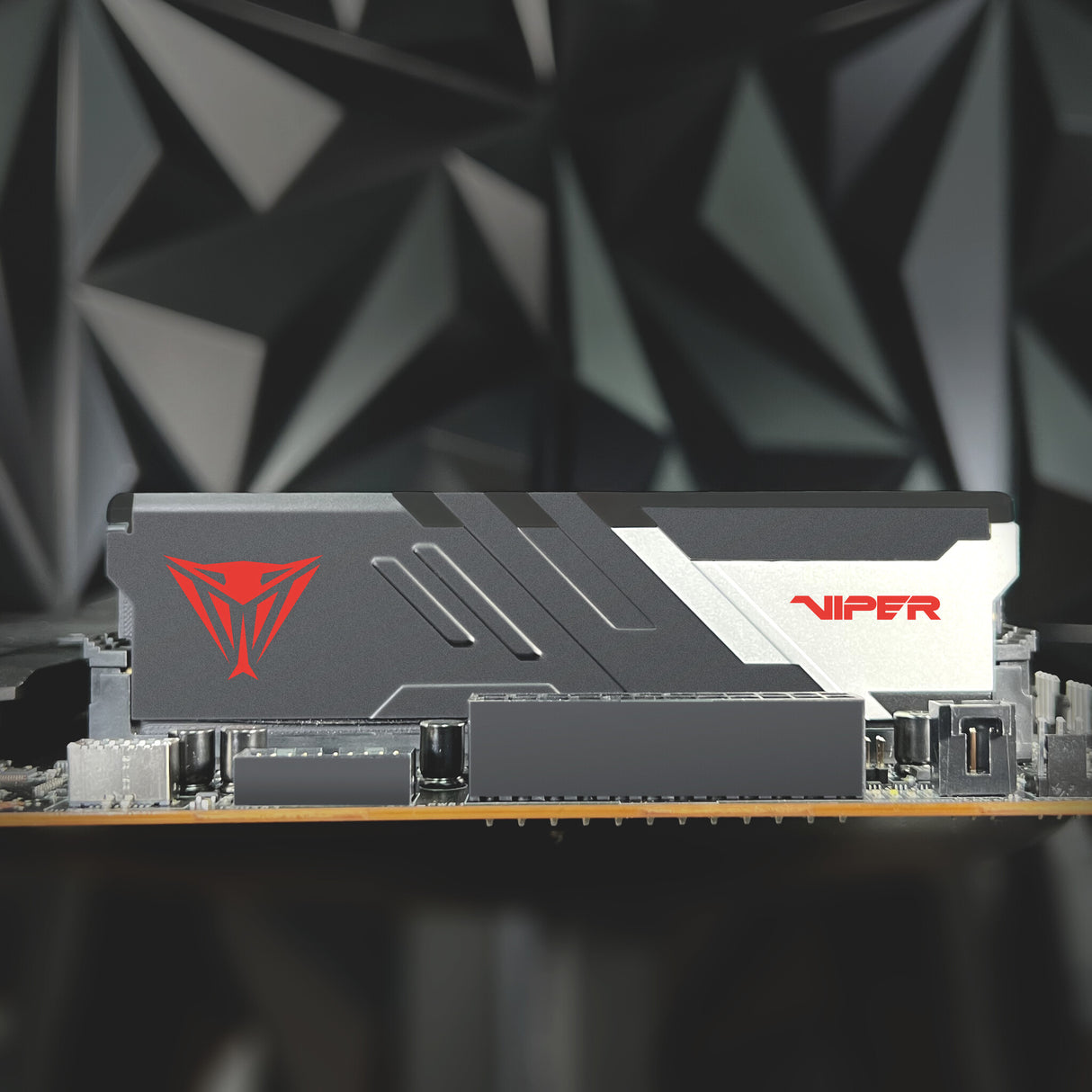 Patriot Memory Viper Venom PVV516G60C30 memory module 16 GB 1 x 16 GB DDR5 6000 MT/s 288-pin DIMM