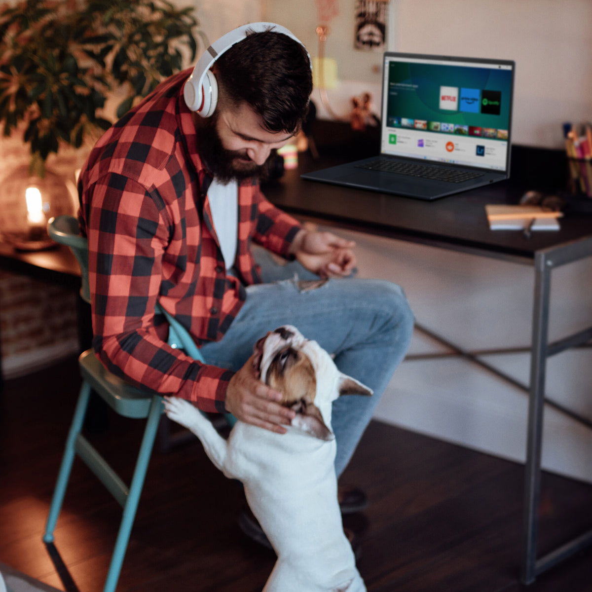 ASUS Vivobook 18 M1807GA-S8002W Copilot+ PC AMD Ryzen™ AI 5 430 Laptop 45.7 cm (18") WUXGA 16 GB DDR5-SDRAM 512 GB SSD Wi-Fi 6 (802.11ax) Windows 11 Home Blue