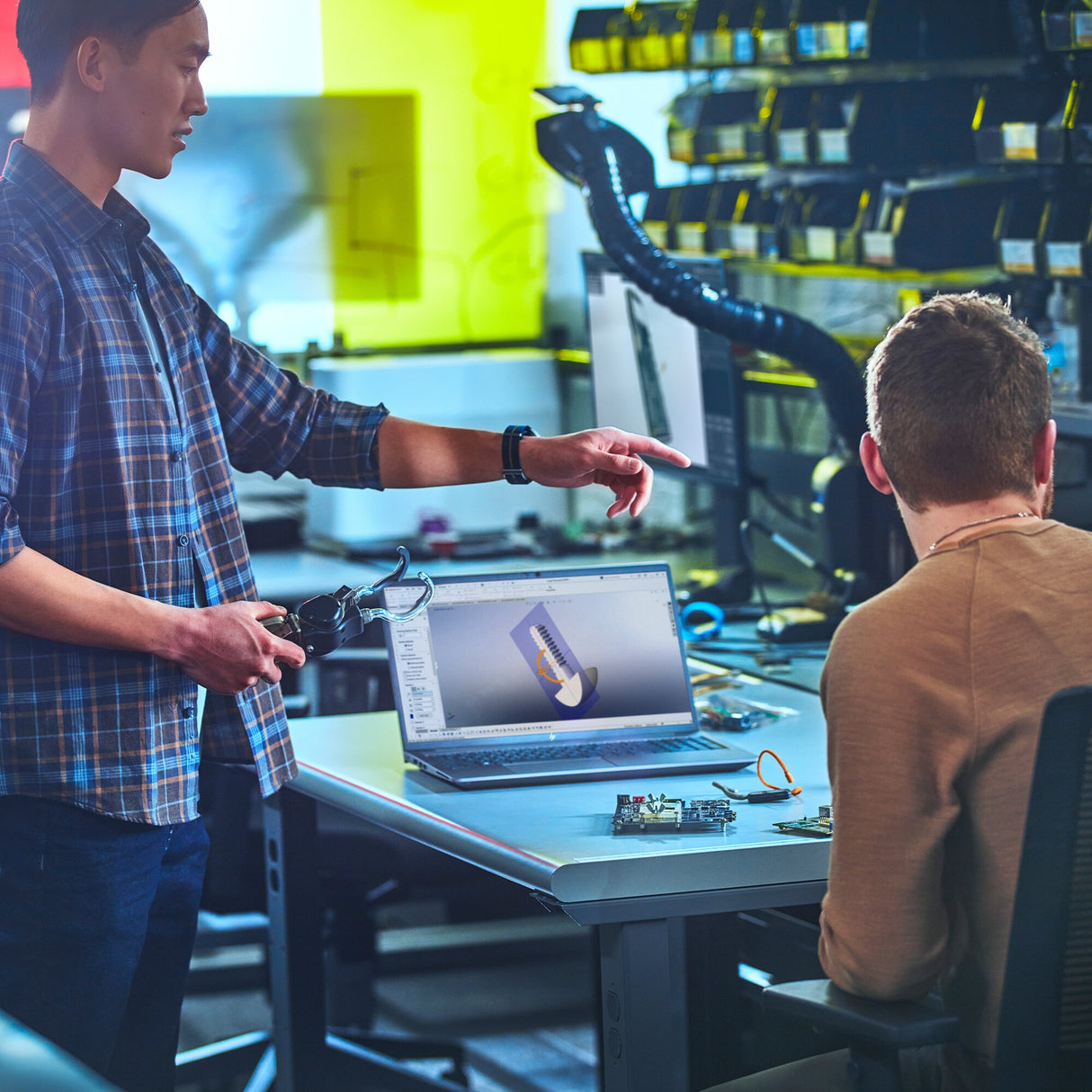 HP ZBook Power G10 Intel® Core™ i7 i7-13700H Mobile workstation 39.6 cm (15.6") Full HD 32 GB DDR5-SDRAM 1 TB SSD NVIDIA RTX A1000 Wi-Fi 6E (802.11ax) Windows 11 Pro Silver