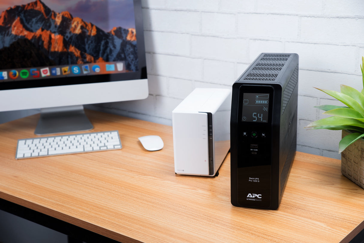 APC Back-UPS Pro, 1200VA/720W, Tower, 230V, 8x IEC C13 outlets, Sine Wave, AVR, USB Type A + C ports, LCD, User Replaceable Battery