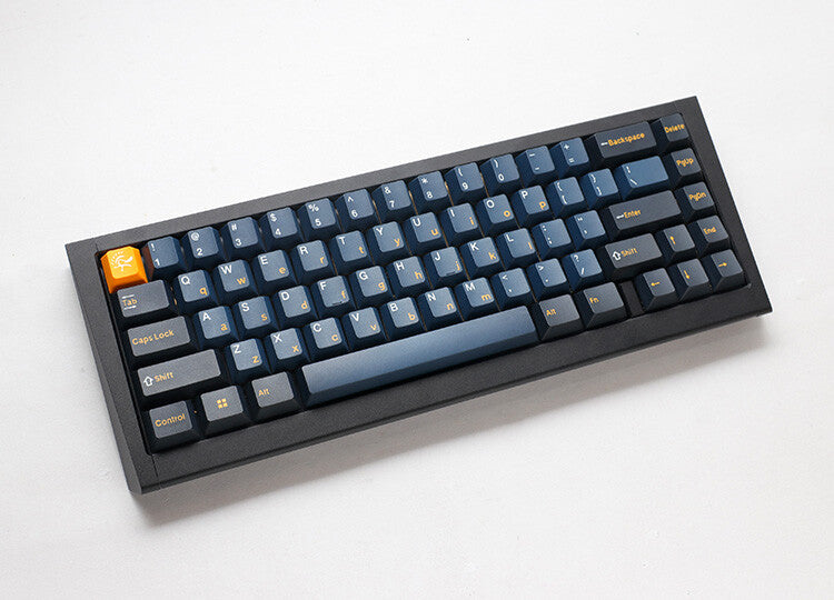 Ducky Outlaw 65 keyboard Universal USB Black