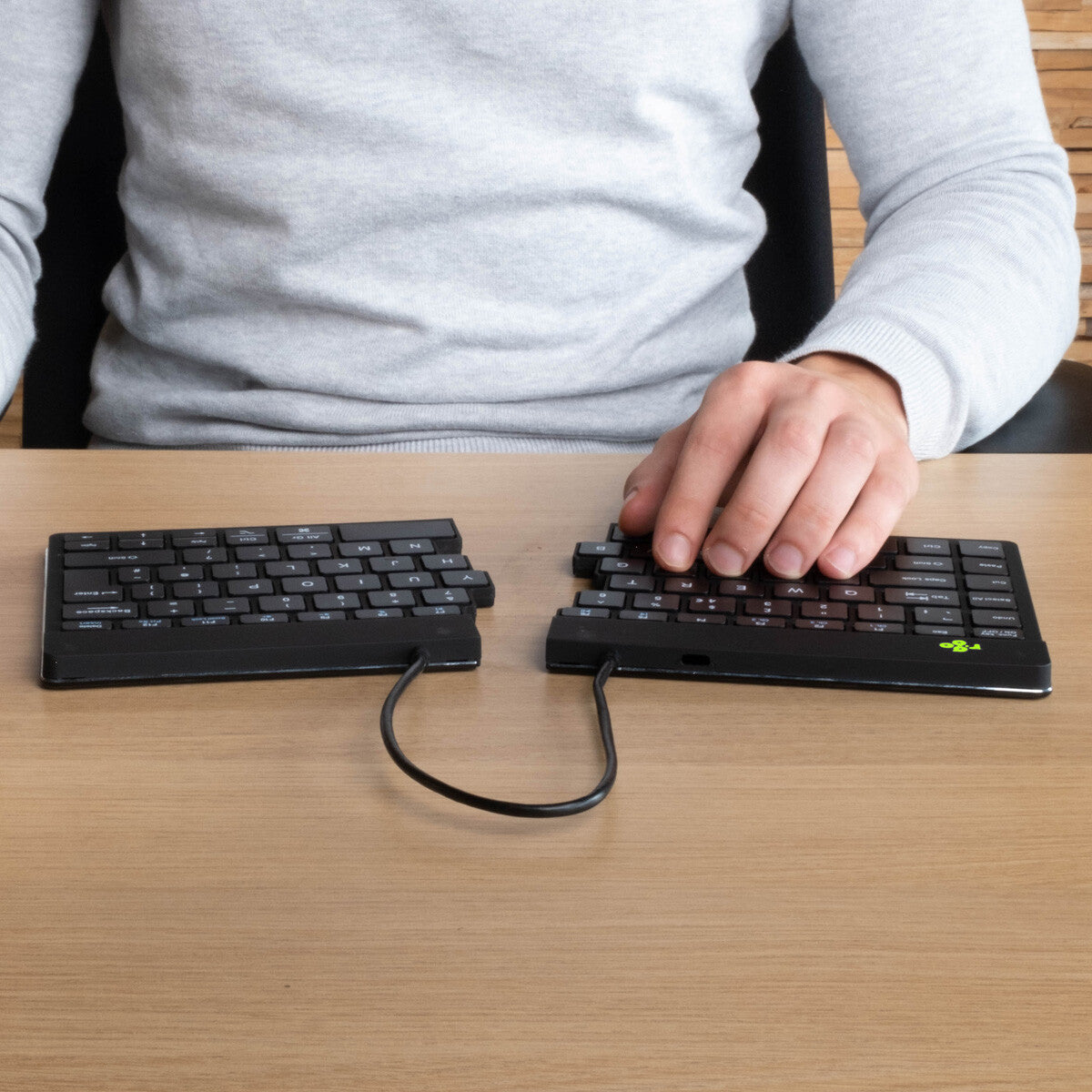 R-Go Tools Ergonomic keyboard R-Go Split Break with break software, ergonomic split keyboard, QWERTY (UK), Bluetooth, black