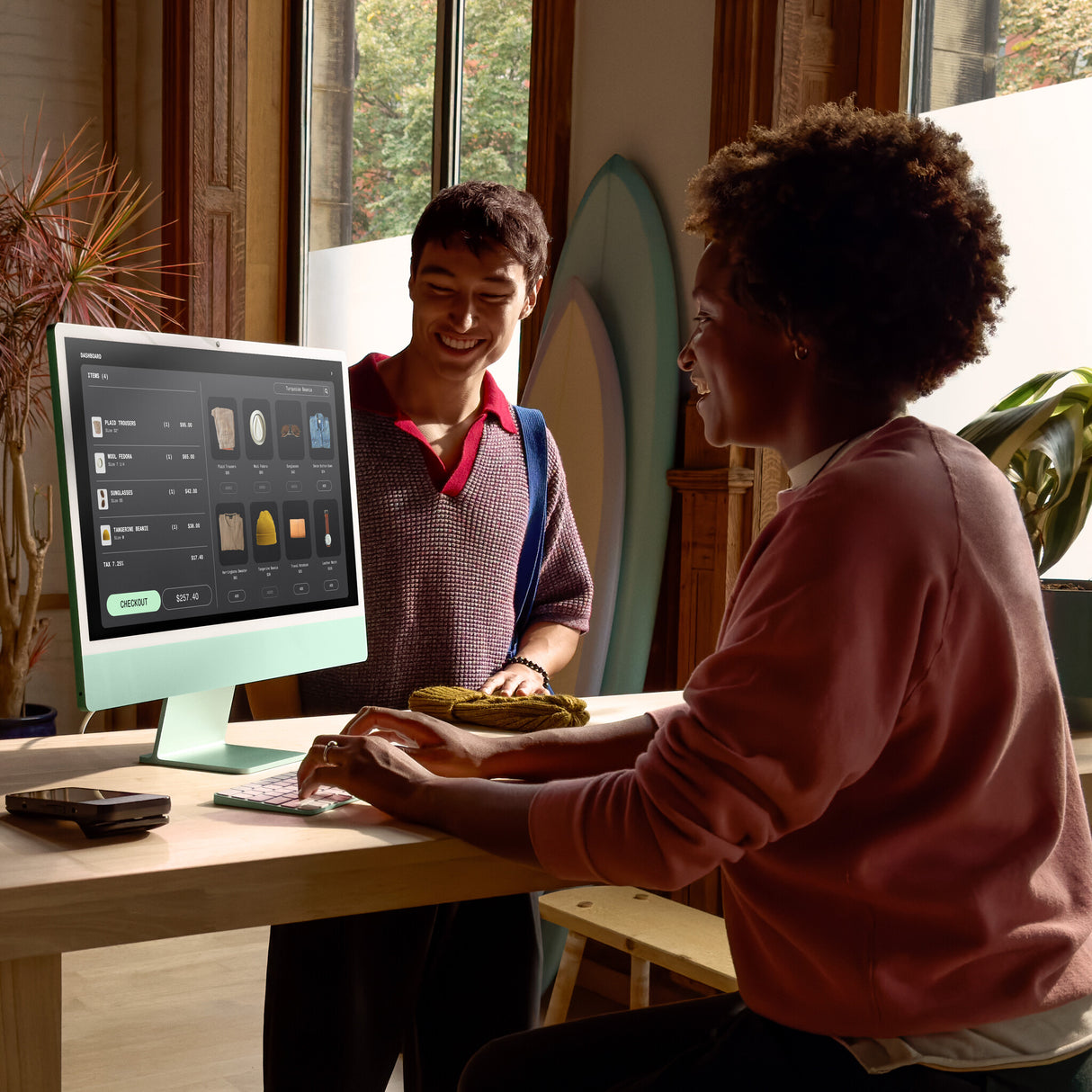 Apple iMac 24-inch with Retina 4.5K display: M4 chip with 10‑core CPU and 10‑core GPU, 16GB, 512GB SSD - Pink
