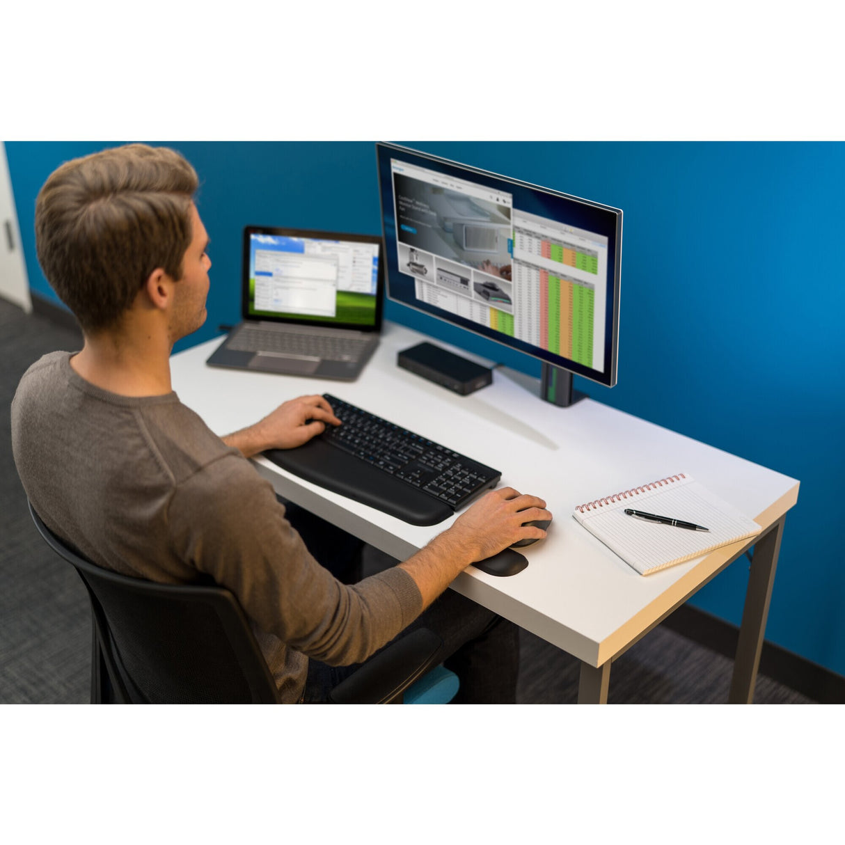 Kensington ErgoSoft Wrist Rest for Standard Keyboards