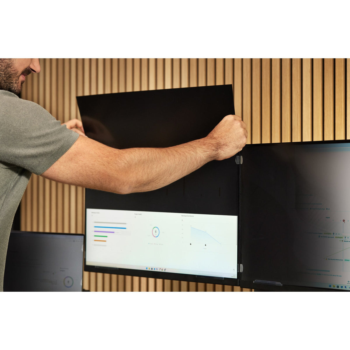 Kensington 2-way Removable Privacy Screen Filter for 31.5” Monitors 16:9
