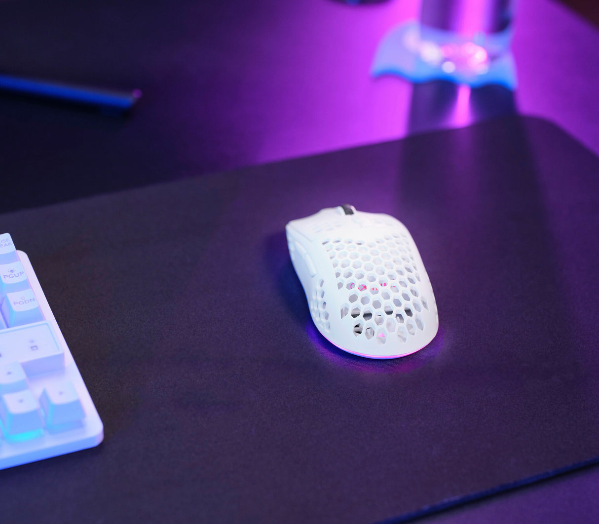 Trust GXT 929 Helox mouse Gaming Right-hand RF Wireless Optical 4800 DPI