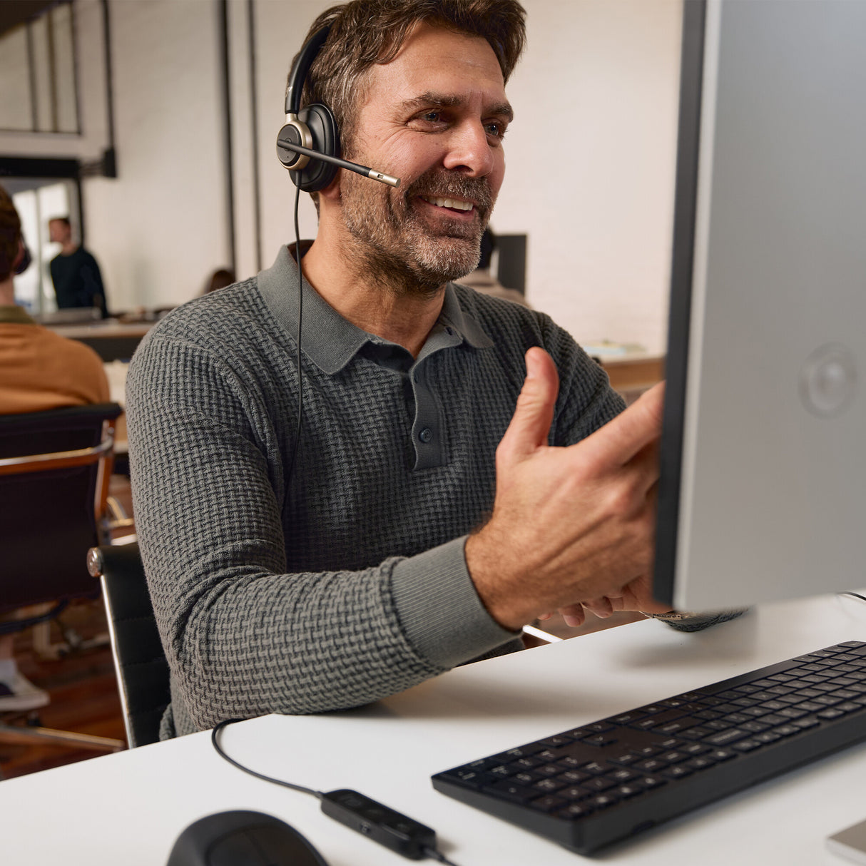 HP Poly Mission 825 Stereo USB Wired Headset (Bulk)