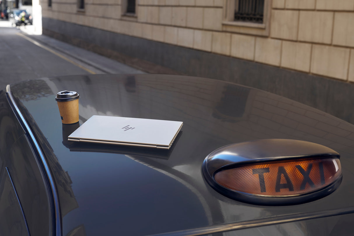 HP EliteBook 860 G10 Intel® Core™ i7 i7-1355U Laptop 40.6 cm (16") WUXGA 16 GB DDR5-SDRAM 512 GB SSD Wi-Fi 6E (802.11ax) Windows 11 Pro Silver