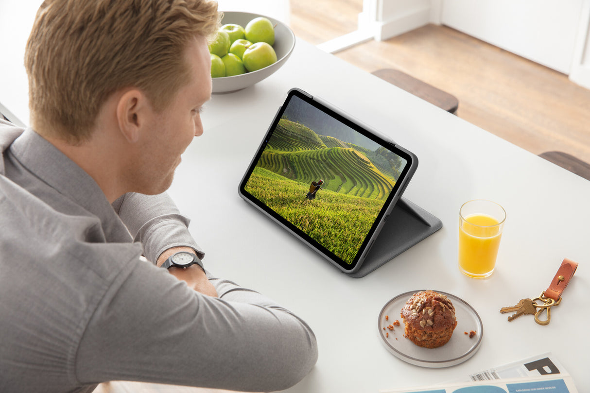 Logitech Folio Touch for iPad Air (4th & 5th generation)