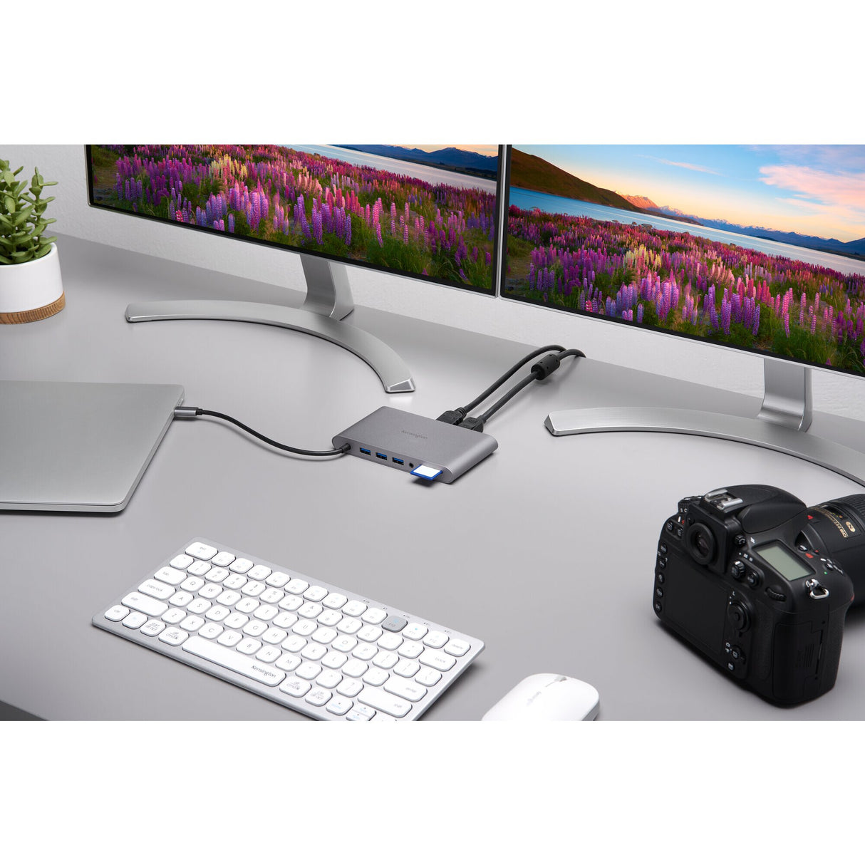 Kensington UH1440P USB-C 5Gbps Dual Video Driverless Mobile Dock – 85W Pass-Through Power – DP/HDMI/VGA