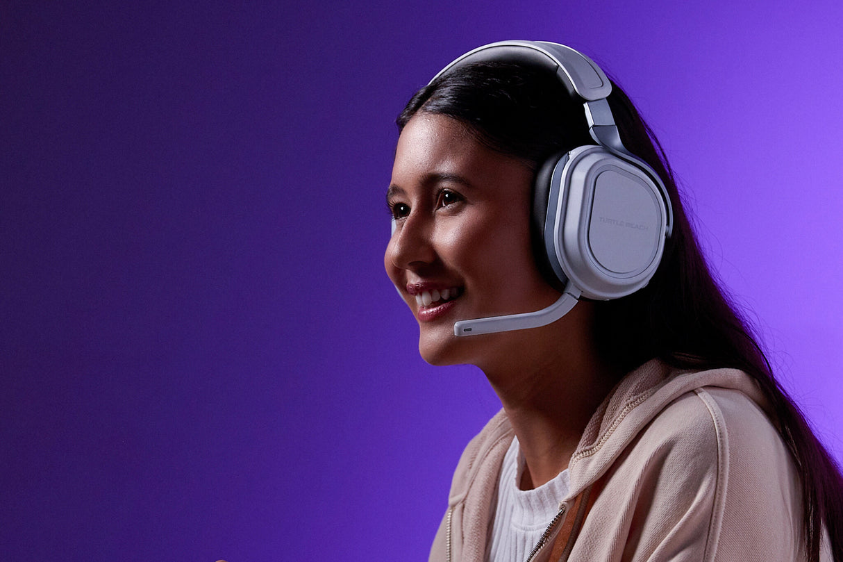 Turtle Beach Stealth 700 White PlayStation Wireless Gaming Headset with up to 80 hour Battery, Bluetooth, Dual Transmitters and 60mm Speakers for PS5, PS4, PC and Mobile