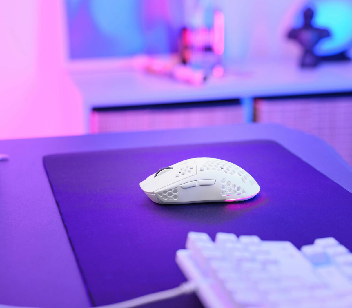 Trust GXT 929 Helox mouse Gaming Right-hand RF Wireless Optical 4800 DPI