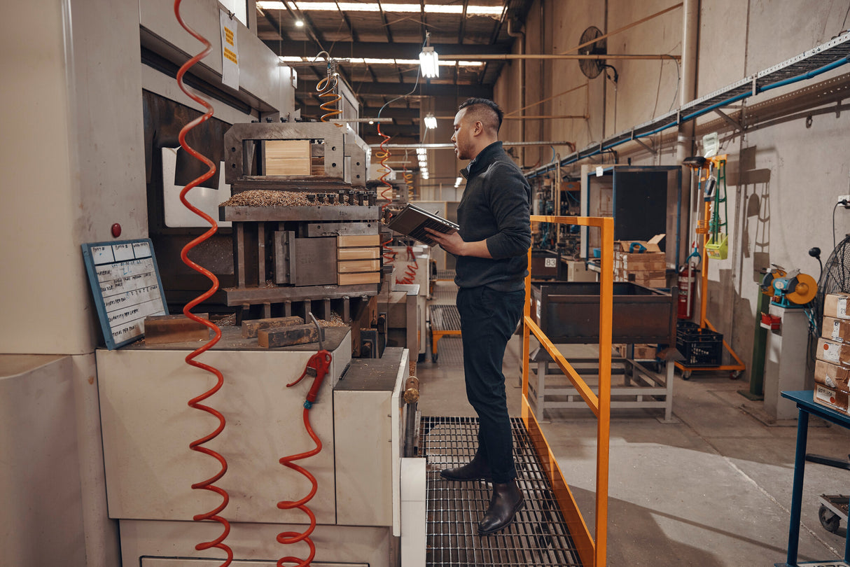 HP Elite x360 830 G10 Intel® Core™ i5 i5-1335U Hybrid (2-in-1) 33.8 cm (13.3") Touchscreen WUXGA 16 GB LPDDR5-SDRAM 512 GB SSD Wi-Fi 6E (802.11ax) Windows 11 Pro Silver