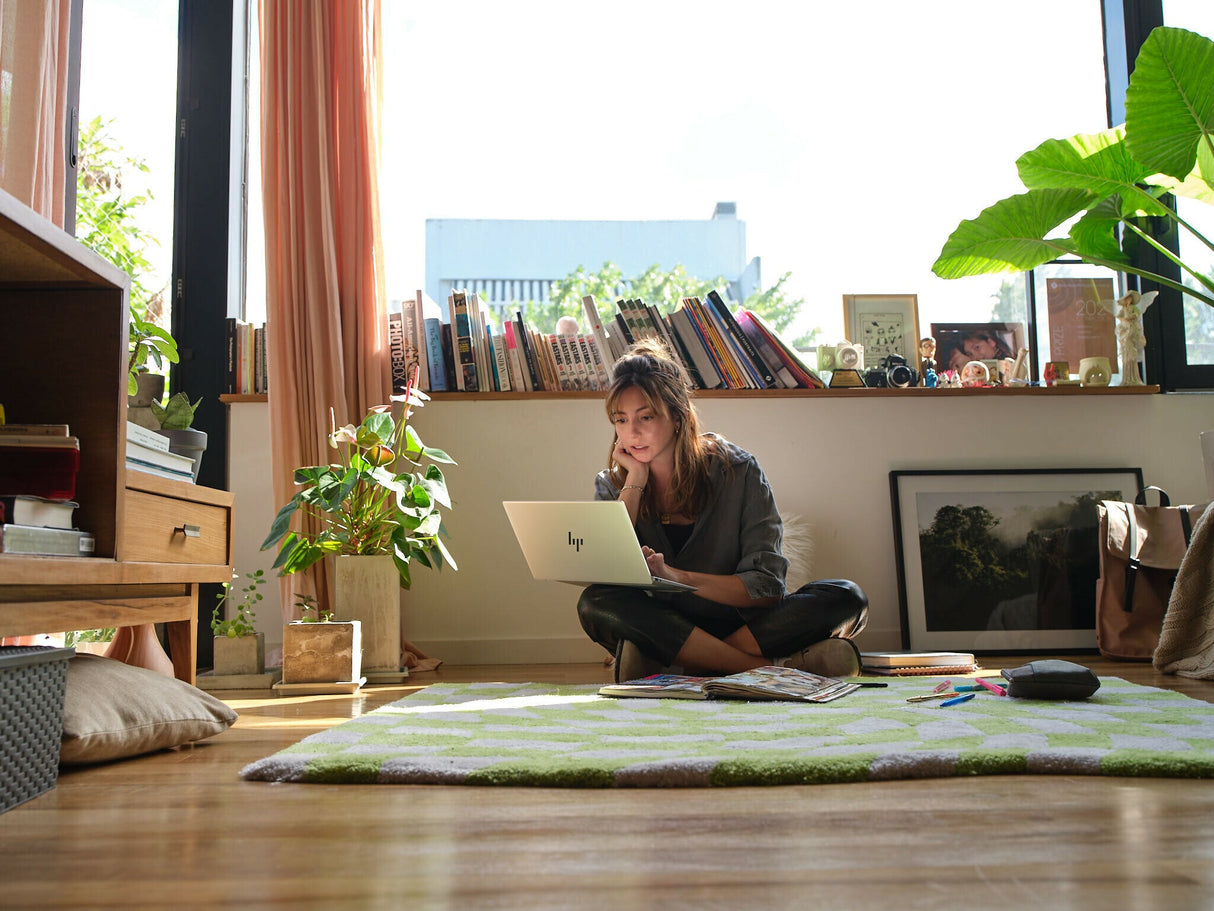 HP Pavilion 15-eh1028na AMD Ryzen™ 7 5700U Laptop 39.6 cm (15.6") Full HD 16 GB DDR4-SDRAM 512 GB SSD Wi-Fi 5 (802.11ac) Windows 11 Home Silver