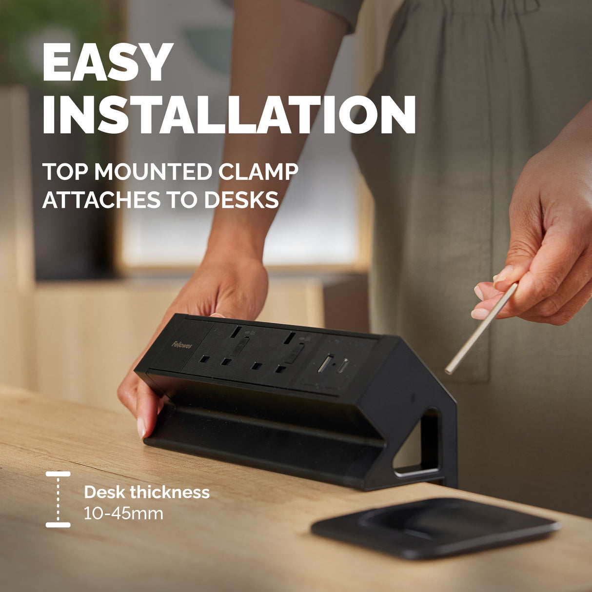 Fellowes Power Desk 2 Socket with 2 Power Sockets 1 USB-A & USB-C Ports Black