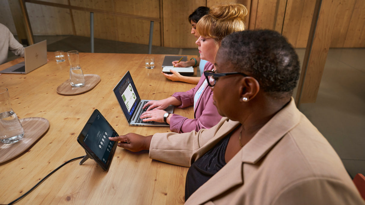 HP EliteBook 860 G10 Intel® Core™ i7 i7-1355U Laptop 40.6 cm (16") WUXGA 16 GB DDR5-SDRAM 512 GB SSD Wi-Fi 6E (802.11ax) Windows 11 Pro Silver