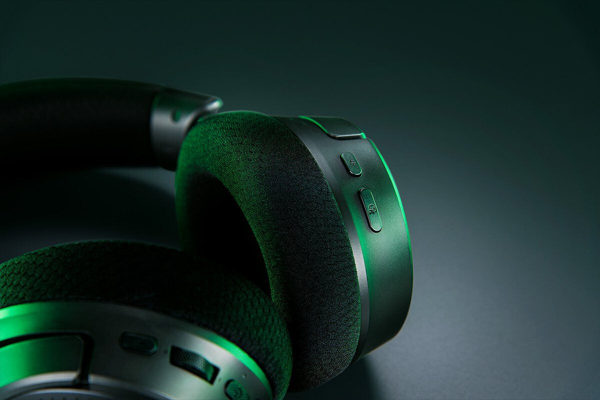 Razer Kraken V4 Headset Wireless Head-band Gaming USB Type-A Bluetooth Black