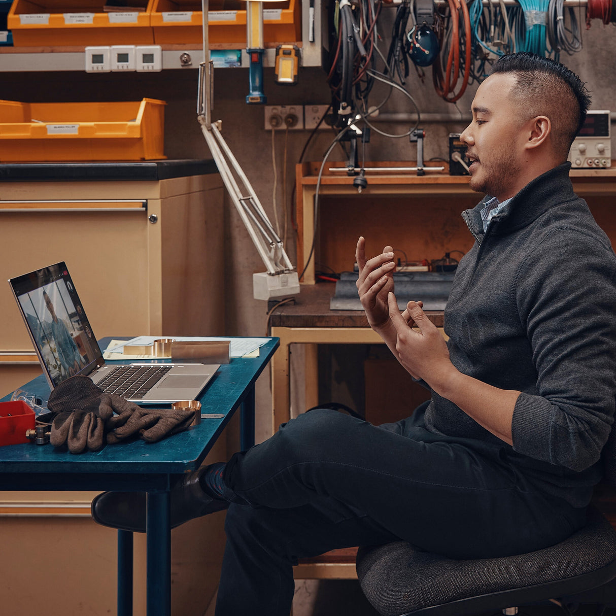 HP EliteBook 830 G10 Intel® Core™ i5 i5-1335U Laptop 33.8 cm (13.3") WUXGA 16 GB LPDDR5-SDRAM 256 GB SSD Wi-Fi 6E (802.11ax) Windows 11 Pro Silver