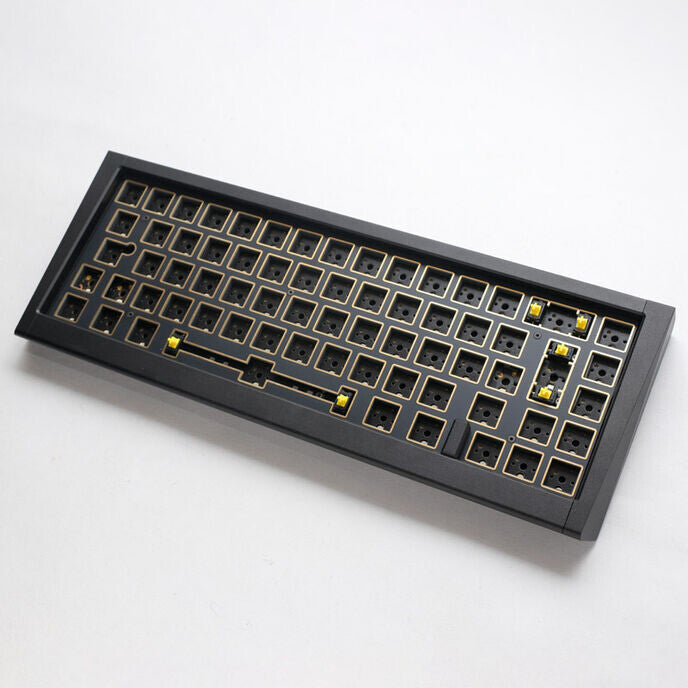 Ducky Outlaw 65 keyboard Universal USB Black