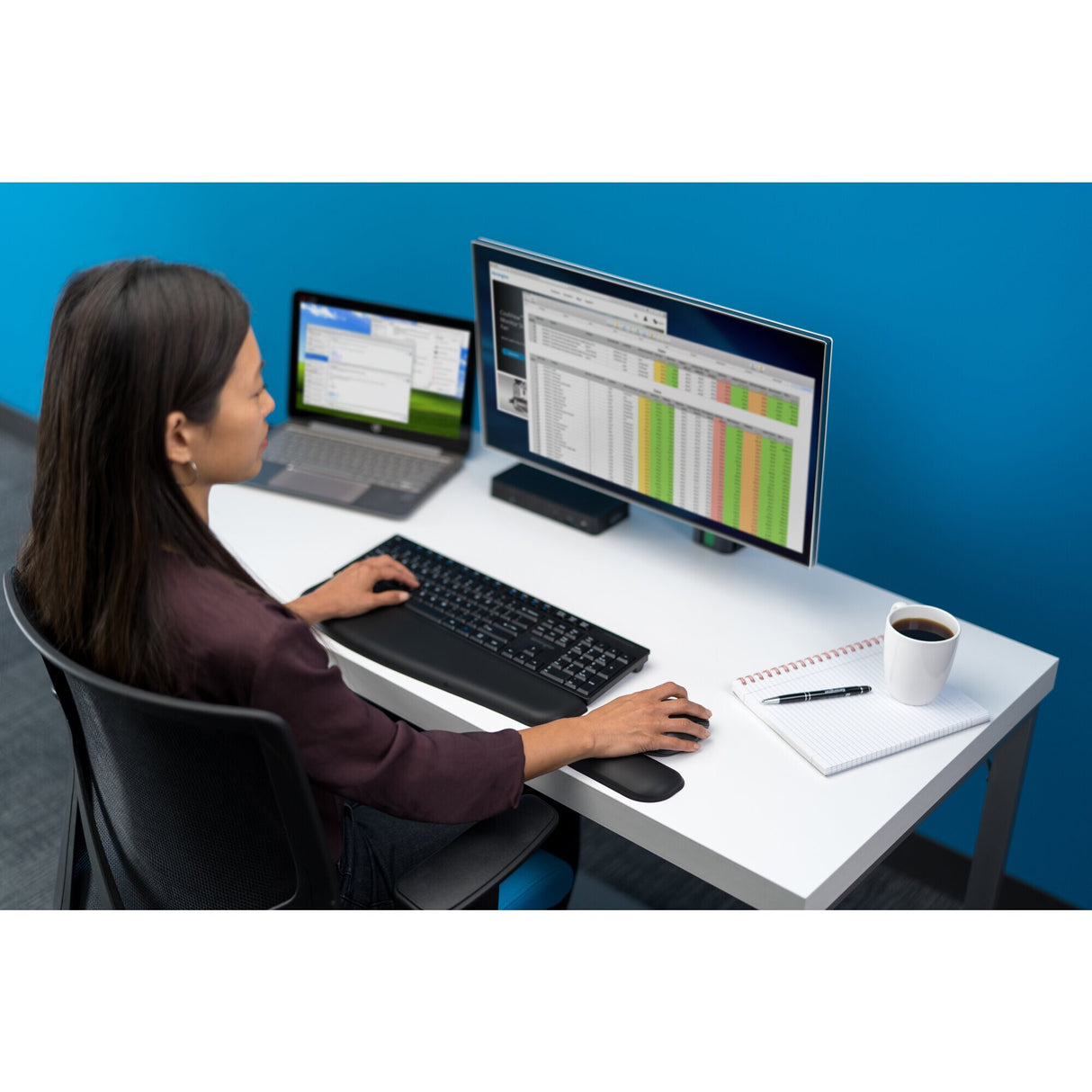 Kensington ErgoSoft Wrist Rest for Standard Keyboards