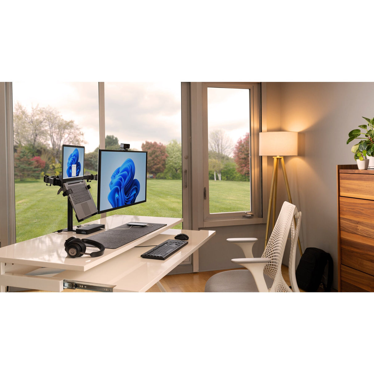 Kensington Universal Laptop Holder for Monitor Arms