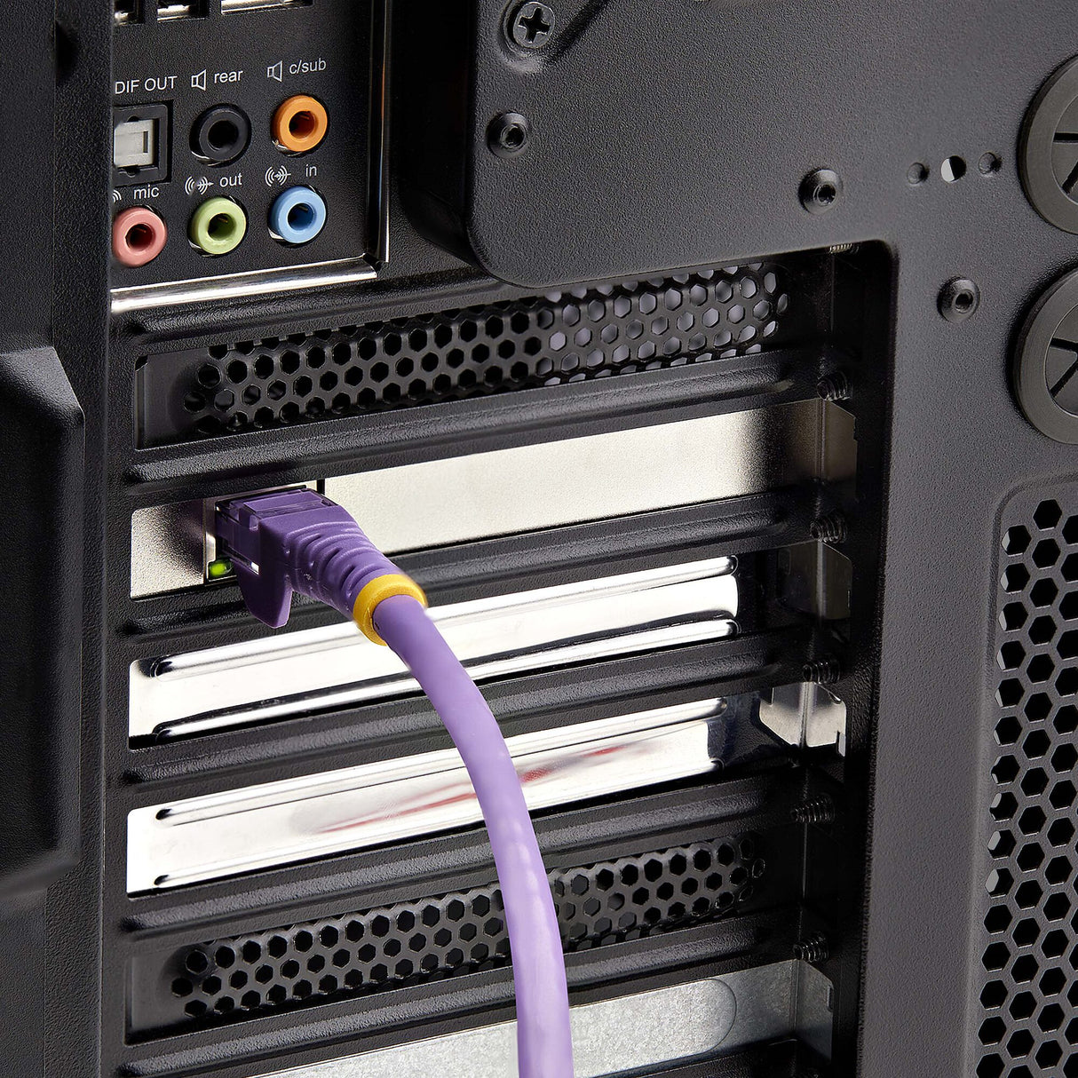 StarTech.com 1-Port Gigabit PCIe Network Adapter Card, 10/100/1000Mbps PCI Express LAN Card, NIC, Realtek RTL8111H, Works with Windows and Linux, TAA Compliant