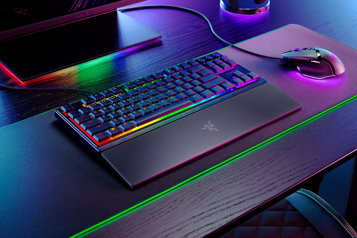 Razer Ornata V3 Tenkeyless keyboard Gaming USB QWERTY English Black