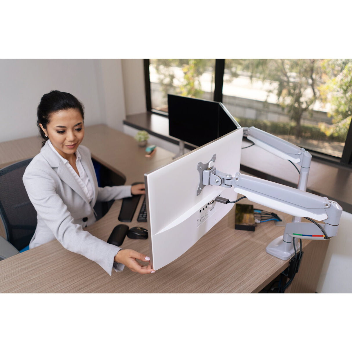 Kensington SmartFit One-Touch Height-Adjustable Single Monitor Arm