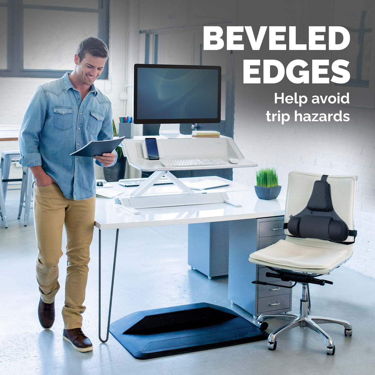 Fellowes Anti Fatigue Standing Mat - ActiveFusion Ergonomic Sit Stand Desk Mat for Use in Work or the Home Environment - H8.9 x W95.5 x D61cm - Black