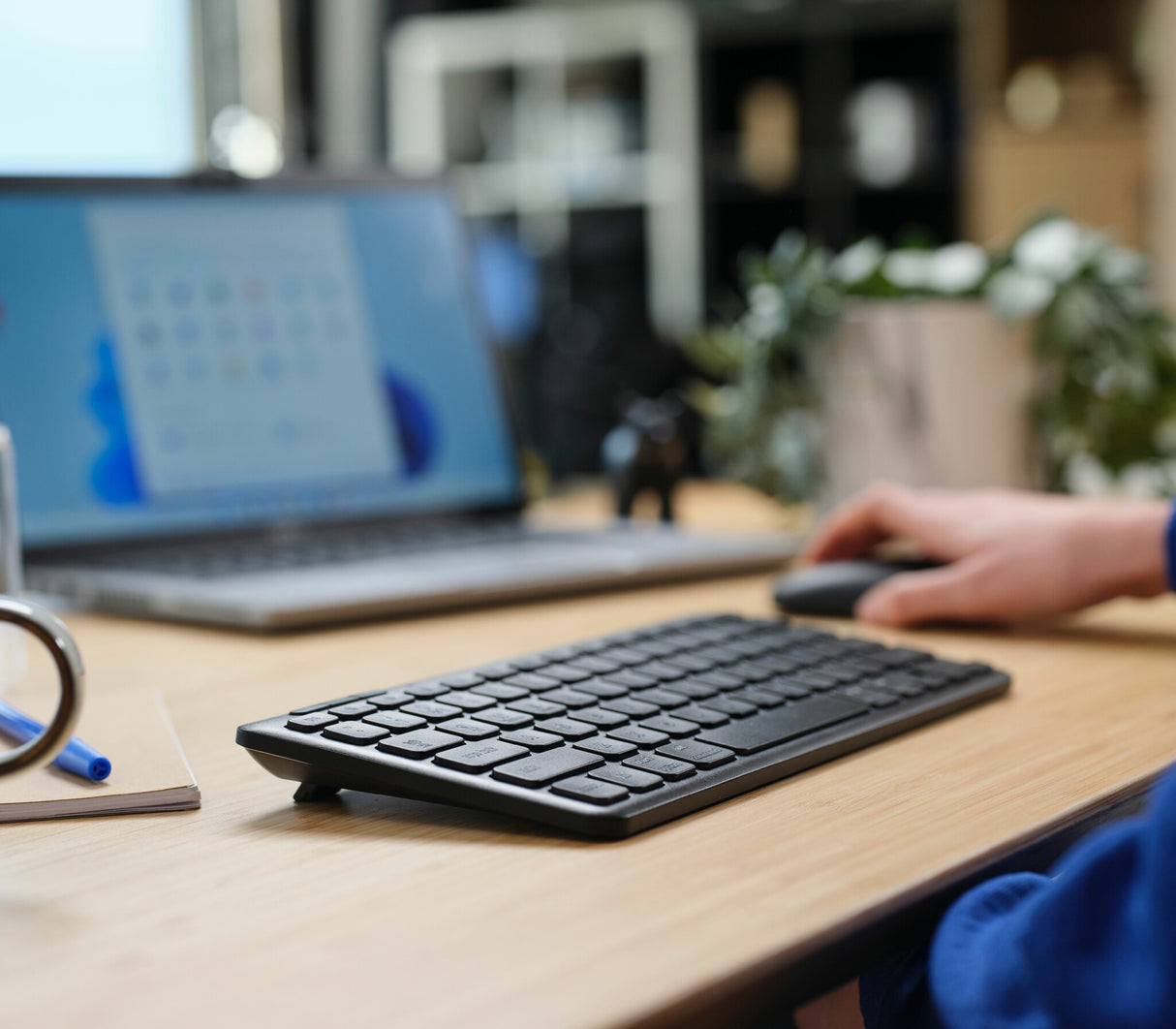 Trust Lyra keyboard Office USB + RF Wireless + Bluetooth QWERTY UK English Black