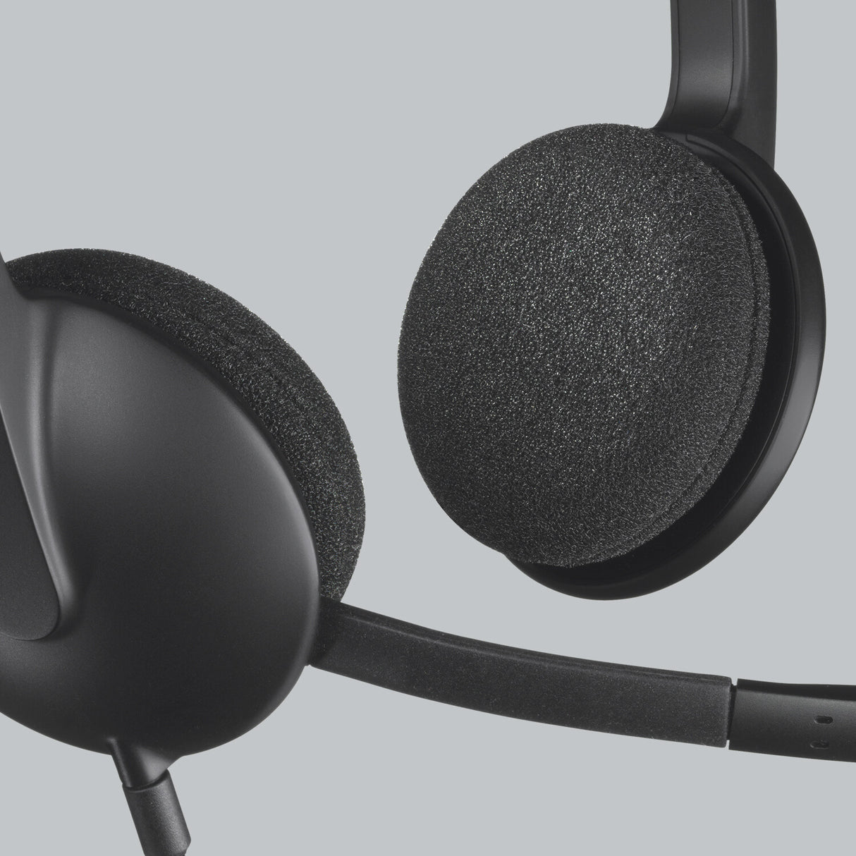 Auriculares estéreo Logitech H340 USB Plug-and-Play con micrófono con cancelación de ruido