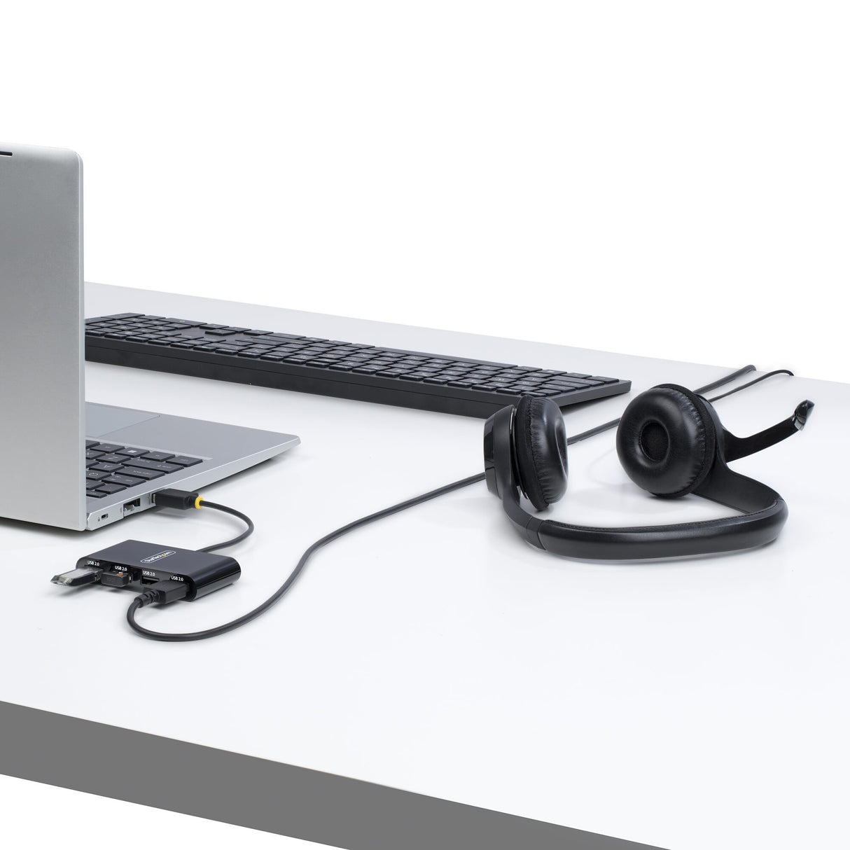 StarTech.com ST4200MINI2-USB-HUB interface hub USB 2.0 480 Mbit/s Black