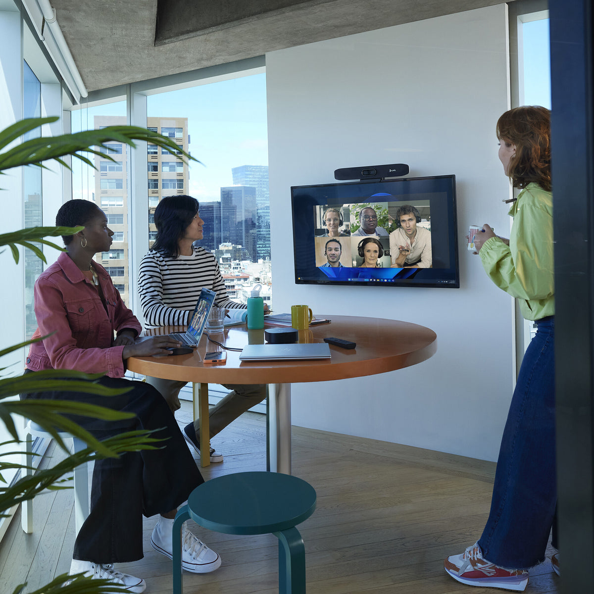 HP Poly Studio R30 USB Video Bar