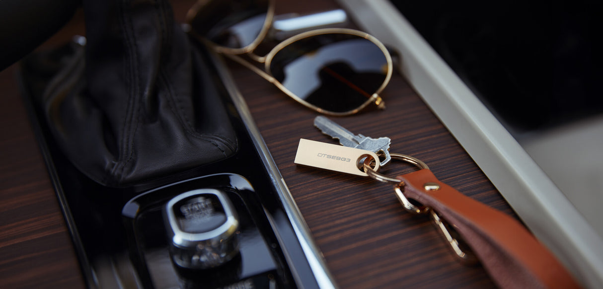 Kingston Technology DataTraveler 64GB 220MB/s Metal USB 3.2 Gen 1 SE9 G3