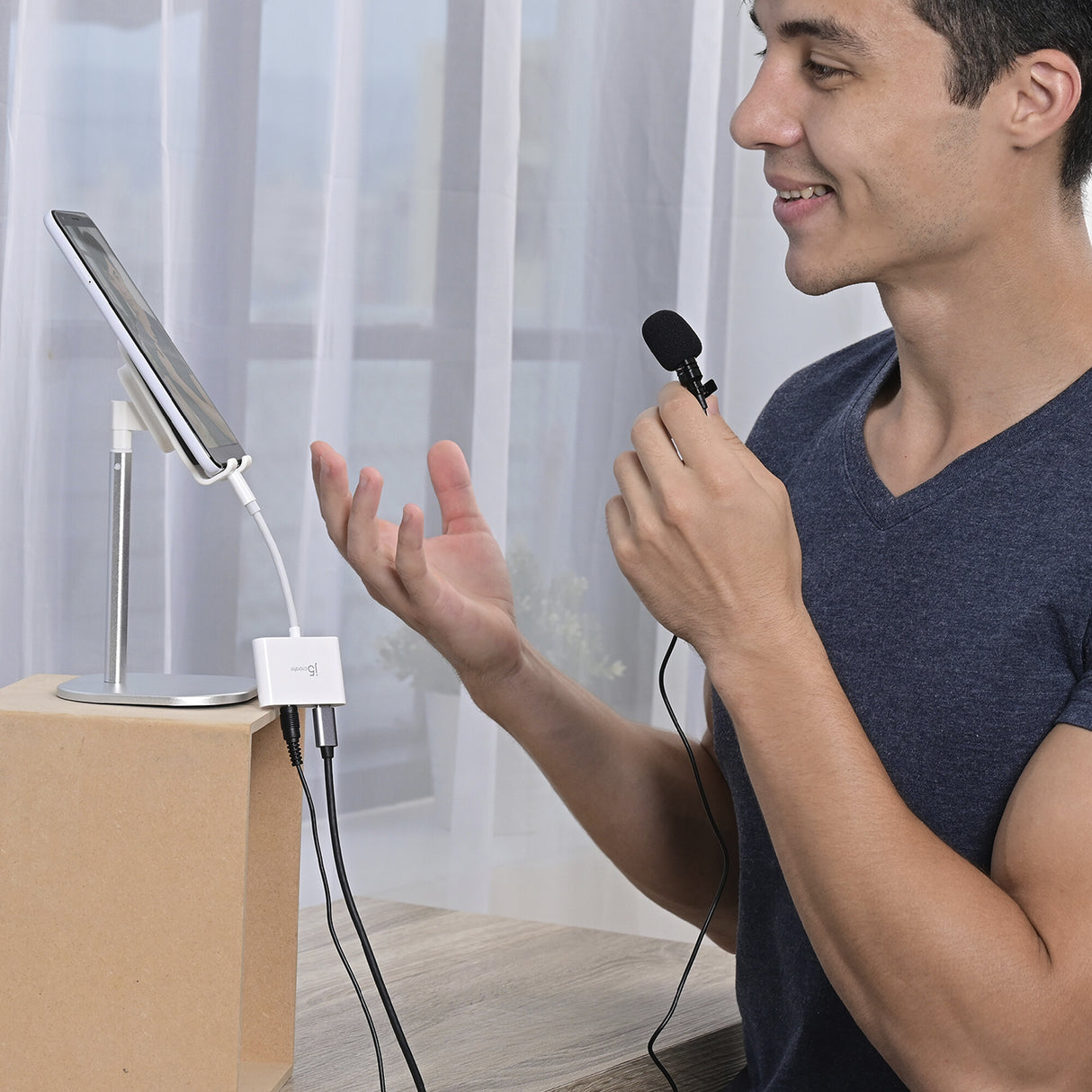 j5create JCA122 USB-C® to 3.5mm Audio Adapter with Power Delivery, Black