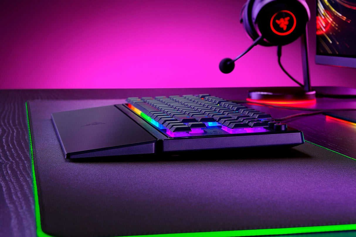 Razer Ornata V3 Tenkeyless keyboard Gaming USB QWERTY English Black