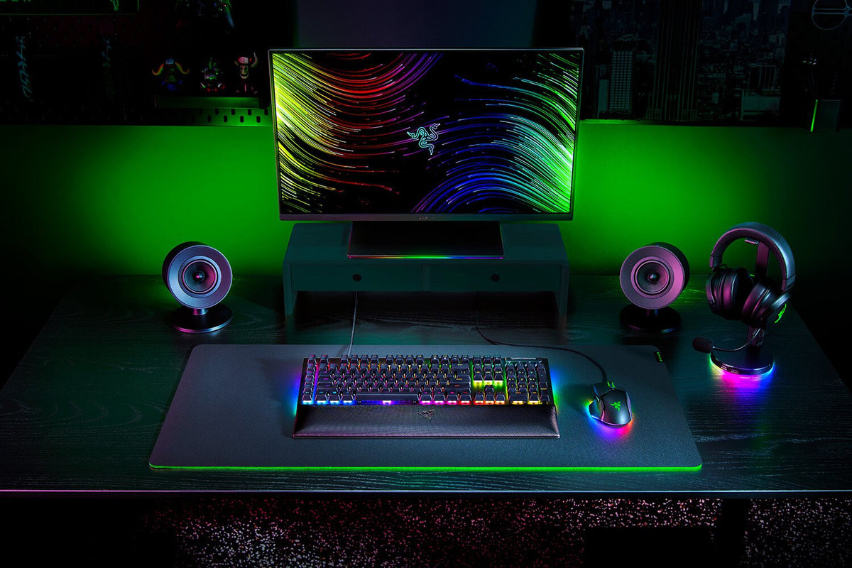 Razer BlackWidow V4 keyboard Gaming USB QWERTY UK International Black