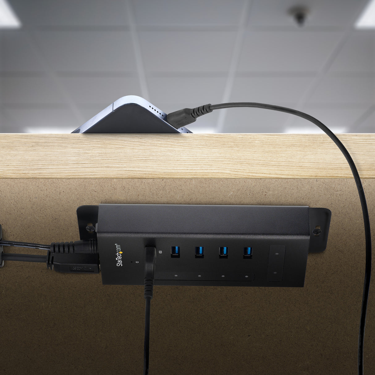 StarTech.com 7 Port USB C Hub - USB Type-C to 2x USB-C/5x USB-A - Commercial Metal USB 3.0 Hub - SuperSpeed USB 3.2 Gen 1 (5Gbps) - Self Powered - BC 1.2 Fast Charge - Mountable/Rugged