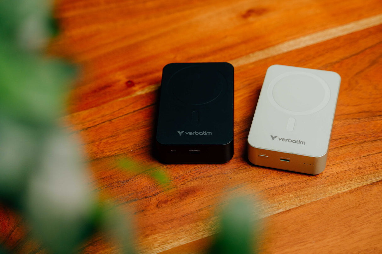 Verbatim Charge 'n' Go Essentials Power Bank Magnetic Wireless 20000 mAh Black