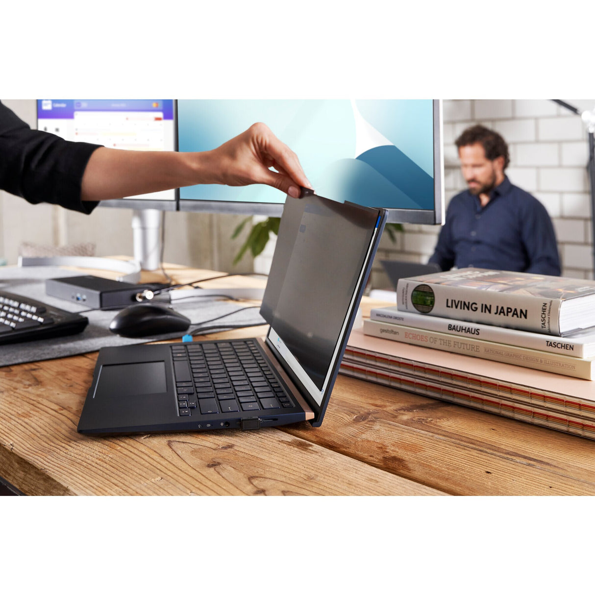 Kensington MagPro Magnetic Privacy Screen Filter for Laptops 13.3" (16:9)